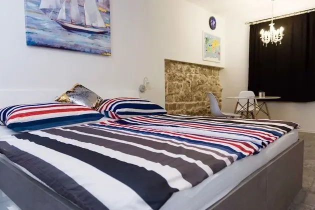 Superior Stüdyo, 1 En Büyük (King) Boy Yatak