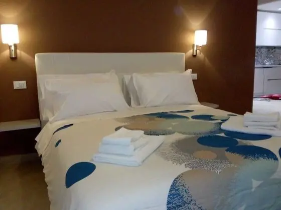 Büyük Yataklı Tek Kişilik Oda