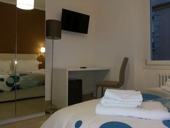 Tek Büyük Yataklı Oda, 1 Büyük (Queen) Boy Yatak