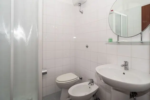 Classic Tek Büyük Yataklı Oda