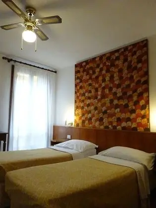 Economy Tek Büyük Yataklı Oda, Ortak Banyo