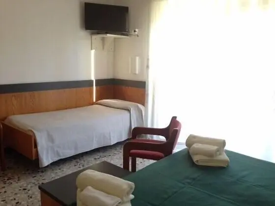 Tek Büyük Yataklı Oda, Balkon