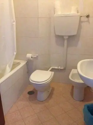 Tek Büyük Yataklı Oda, Balkon