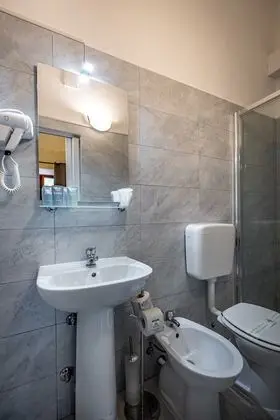 Classic Tek Büyük veya İki Ayrı Yataklı Oda