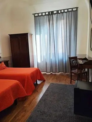 Classic Tek Büyük veya İki Ayrı Yataklı Oda
