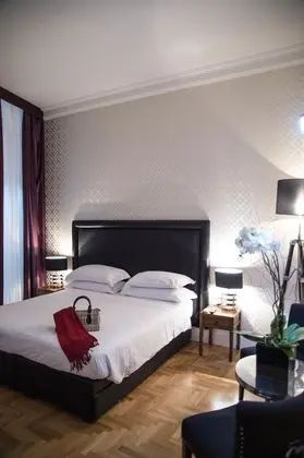 Deluxe Üç Kişilik Oda