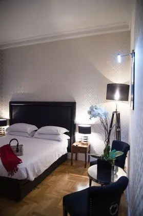 Deluxe Üç Kişilik Oda