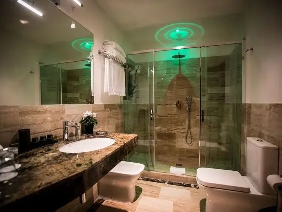 Deluxe Üç Kişilik Oda