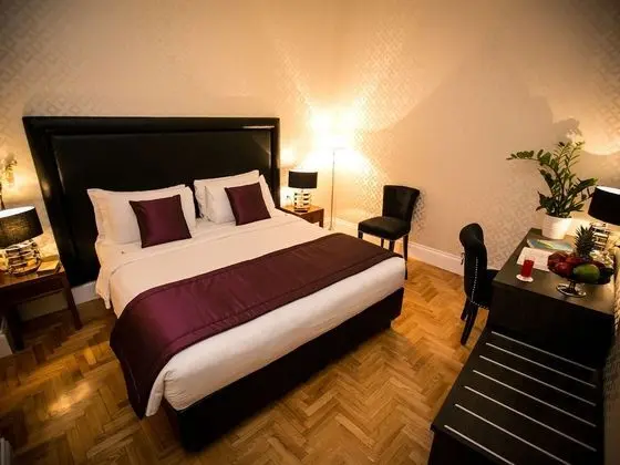 Superior Tek Büyük Yataklı Oda