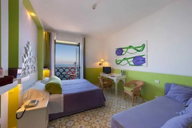 Classic Tek Büyük Yataklı Oda, 1 Çift Kişilik veya 2 Tek Kişilik Yatak, Balkon, Deniz Manzaralı