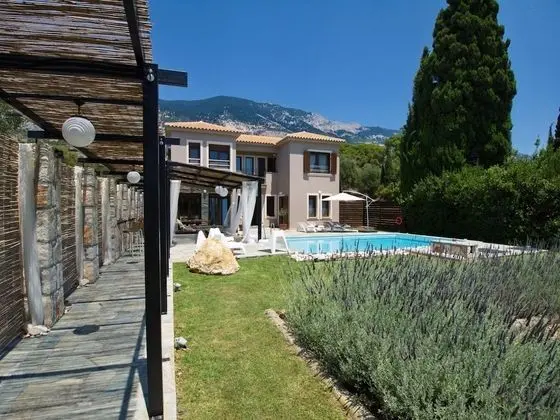 Villa