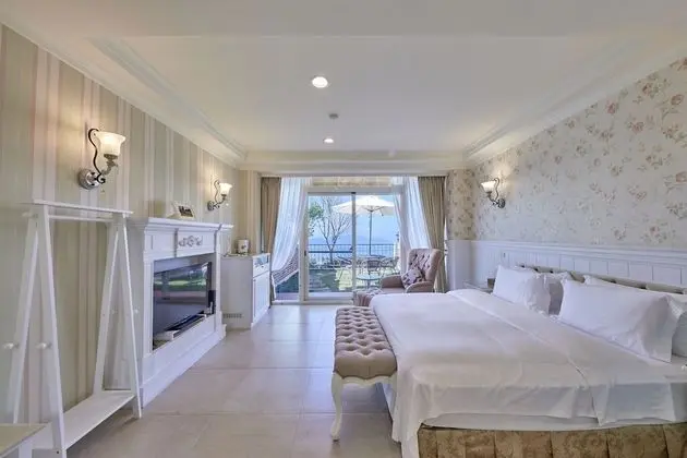 Deluxe Tek Büyük Yataklı Oda