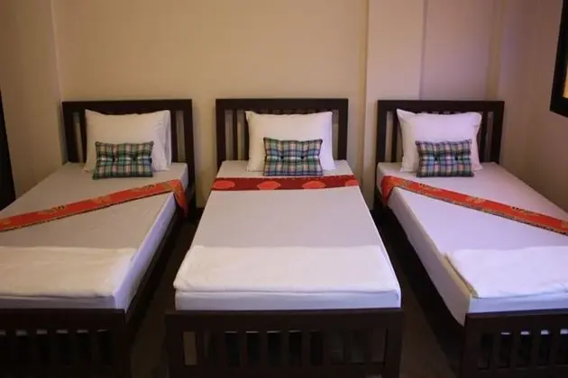 Triple Bed