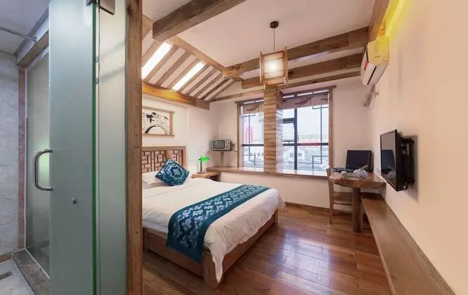 Comfort Tek Büyük Yataklı Oda