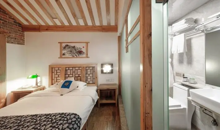 Comfort Tek Büyük Yataklı Oda