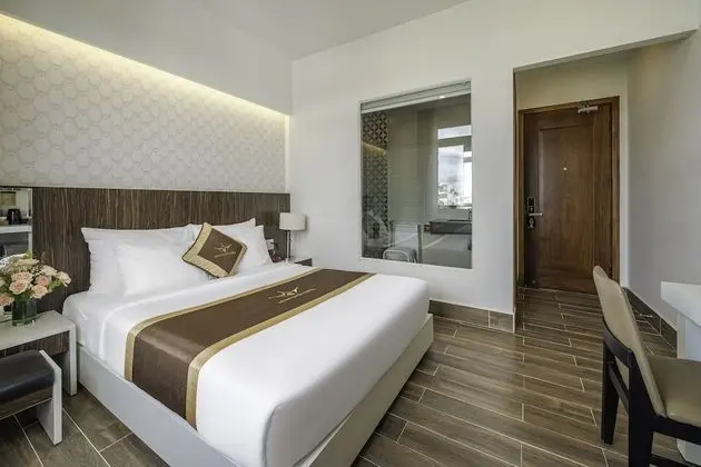 Deluxe Tek Büyük Yataklı Oda