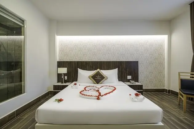 Premium Tek Büyük Yataklı Oda