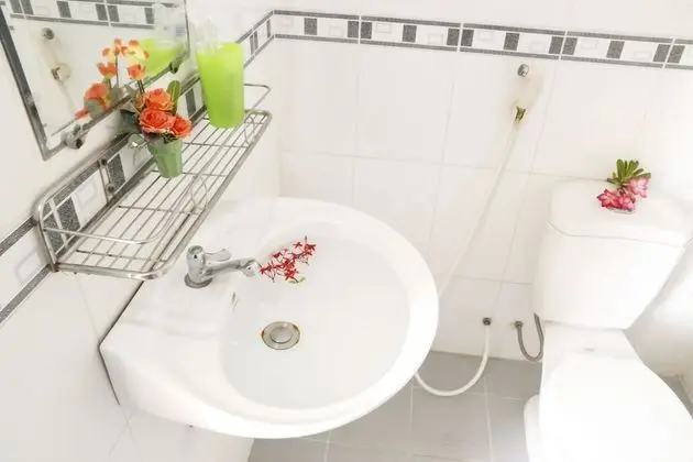 Basic Tek Büyük Yataklı Oda