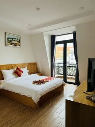 Deluxe Tek Büyük Yataklı Oda
