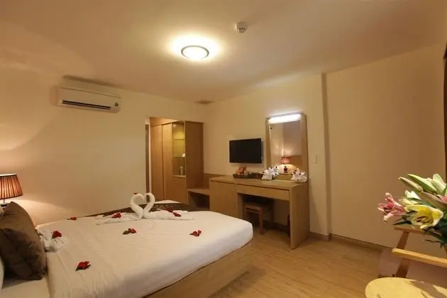 Deluxe Tek Büyük Yataklı Oda