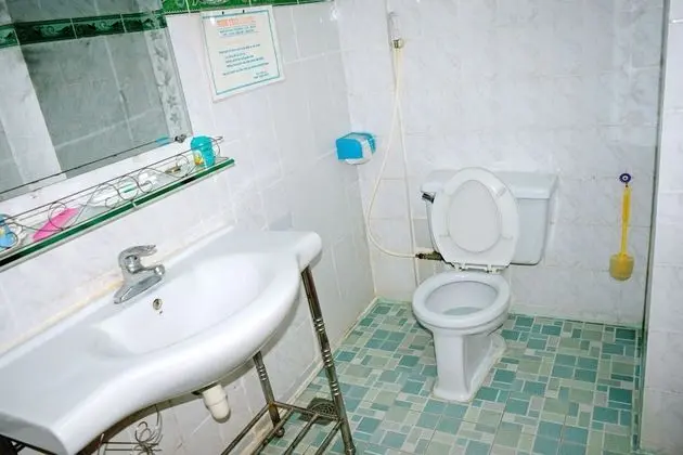 Üç Kişilik Oda