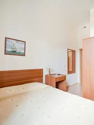 Tek Büyük Yataklı Oda, 1 En Büyük (King) Boy Yatak