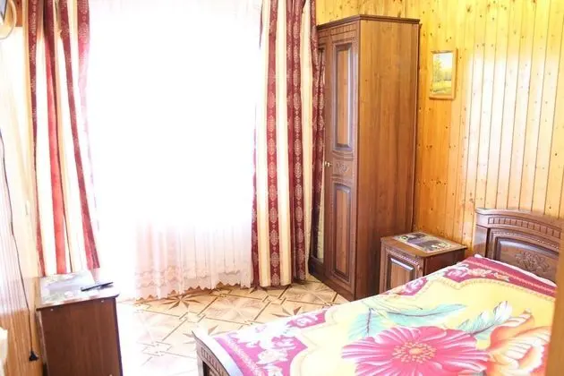 Tek Büyük veya İki Ayrı Yataklı Oda (Bathroom)