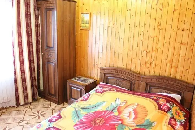 Tek Büyük veya İki Ayrı Yataklı Oda (Bathroom)