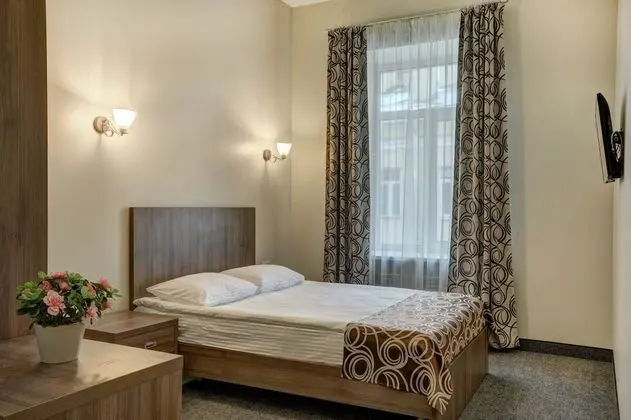 Standard Tek Büyük Yataklı Oda