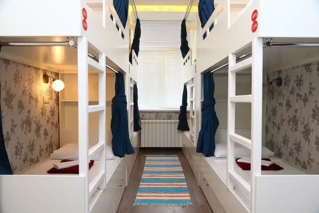 Economy Dört Kişilik Oda, Ortak Banyo