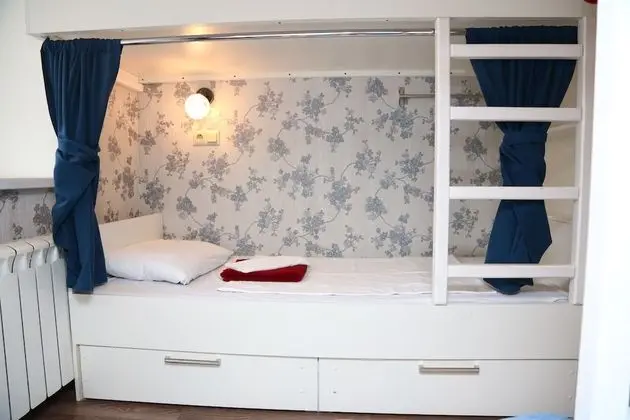 Economy Dört Kişilik Oda, Ortak Banyo