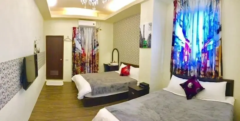 Dört Kişilik Oda, 2 Çift Kişilik Yatak, Sigara İçilmez