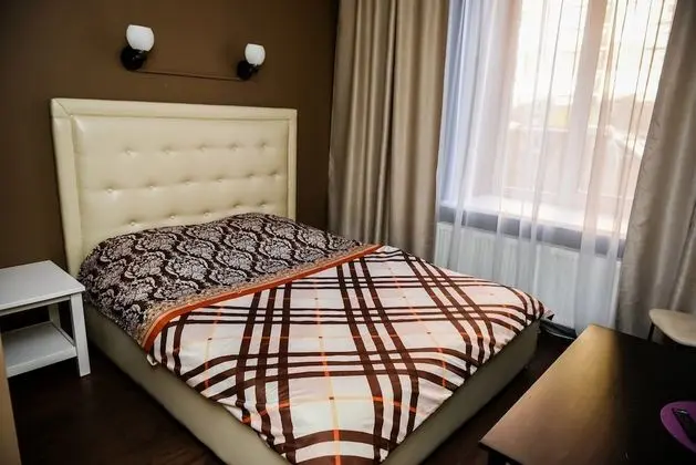 Standard Tek Büyük Yataklı Oda