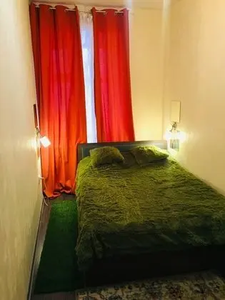 Tek Büyük Yataklı Oda, 1 Çift Kişilik Yatak