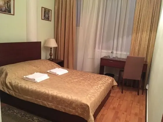 Standard Tek Büyük Yataklı Oda