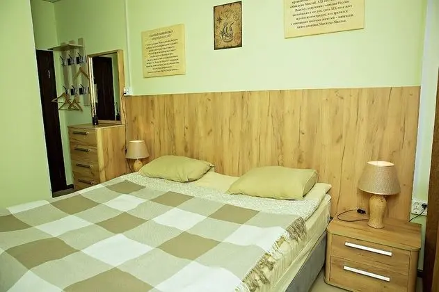 Basic Tek Büyük veya İki Ayrı Yataklı Oda