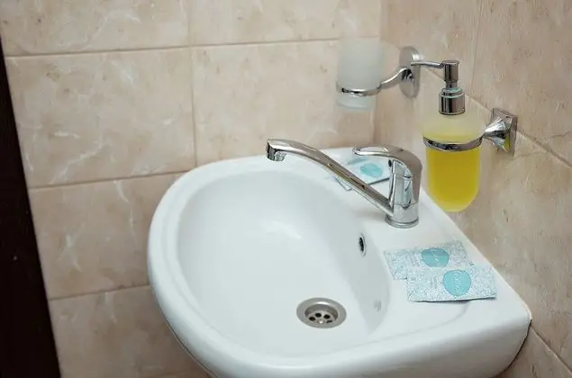 Basic Tek Büyük veya İki Ayrı Yataklı Oda