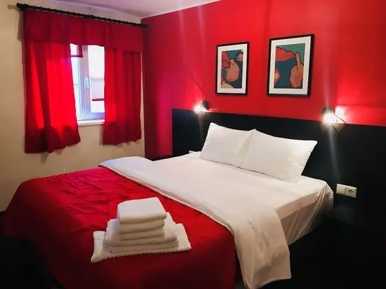 Standard Tek Büyük veya İki Ayrı Yataklı Oda