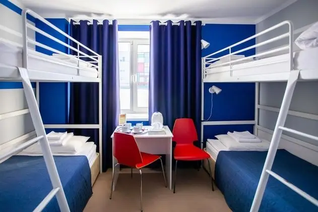 Dört Kişilik Oda, 1 Yatak Odası, Ortak Banyo