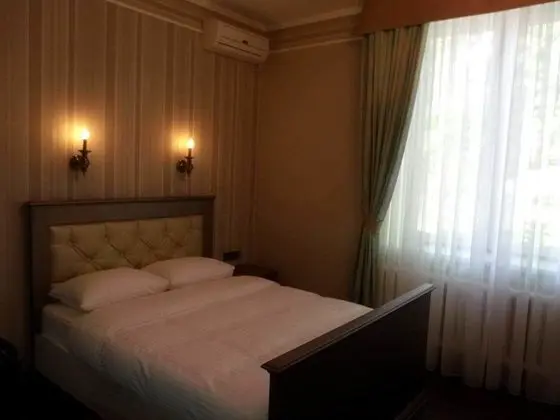 Economy Tek Büyük Yataklı Oda