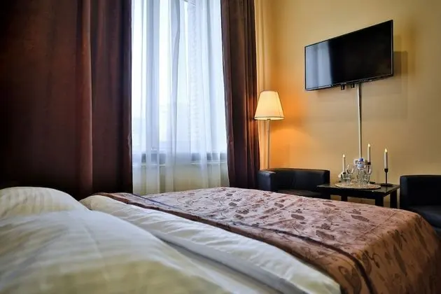 Superior Tek Büyük veya İki Ayrı Yataklı Oda