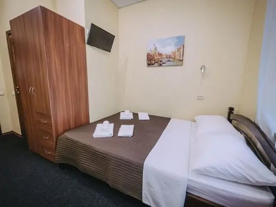 Comfort Tek Büyük Yataklı Oda