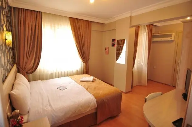 Standart Oda, Şehir Manzaralı