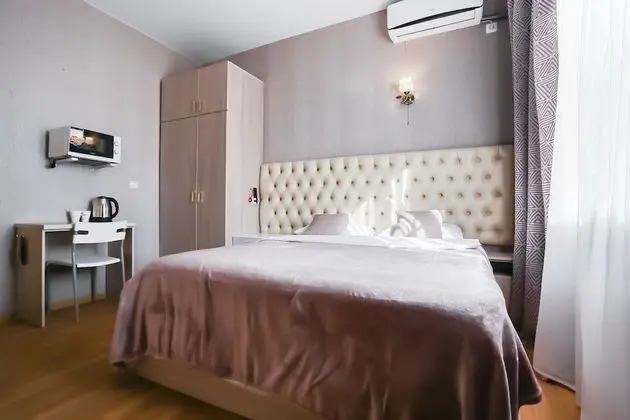 Standard Tek Büyük Yataklı Oda
