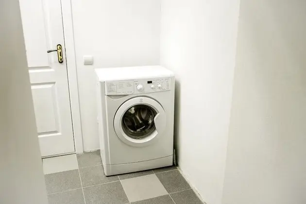 Economy Tek Büyük Yataklı Oda, Ortak Banyo