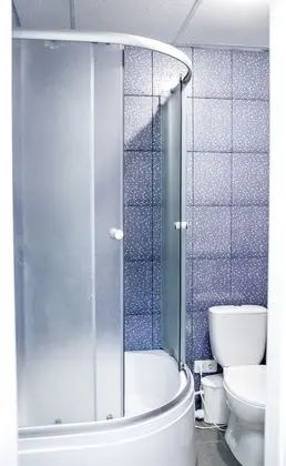 Economy Tek Büyük Yataklı Oda, Ortak Banyo