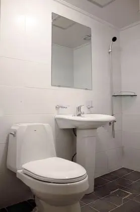 Tek Büyük Yataklı Oda (2F)