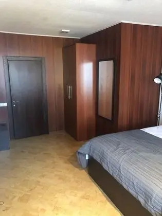Luxury Tek Büyük Yataklı Oda