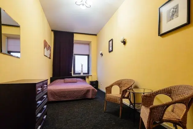 Tek Büyük Yataklı Oda, Ortak Banyo