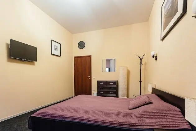 Tek Büyük Yataklı Oda, Ortak Banyo